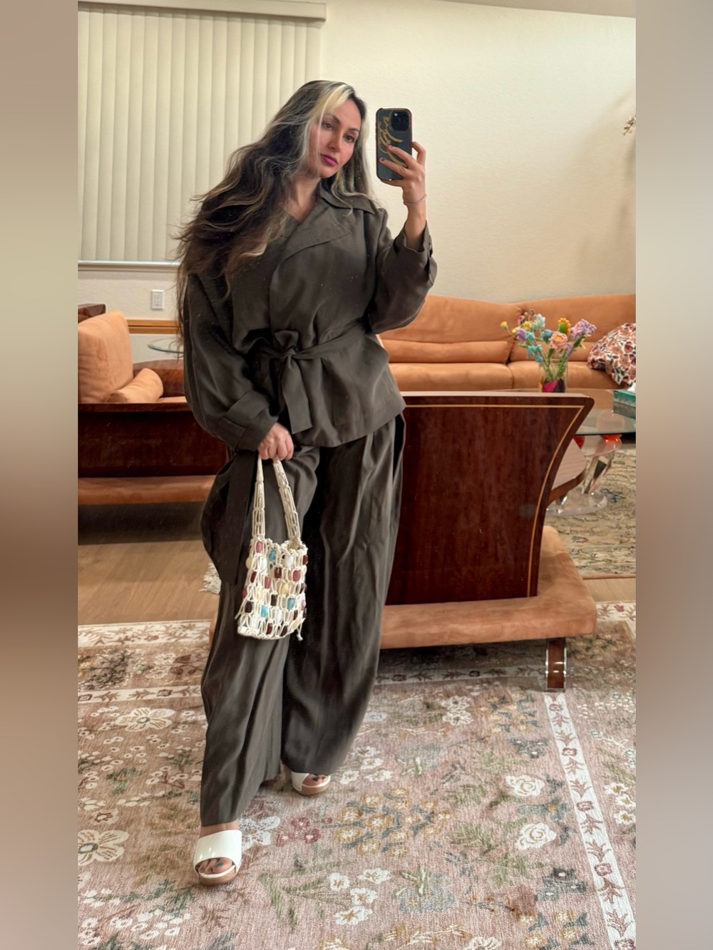 Zara Wide-Leg Pleated Trousers in Olive Green - Picture 2 of 3